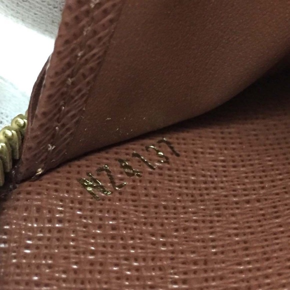 100% Auth Brand New Louis Vuitton Zippy Wallet - Picture 8 of 8